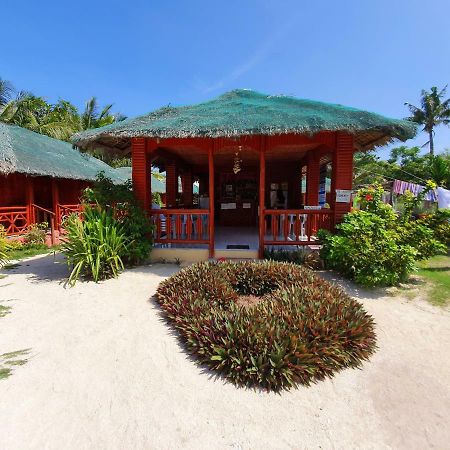 Pareja Tourist Inn Малапаскуа Айлънд Екстериор снимка