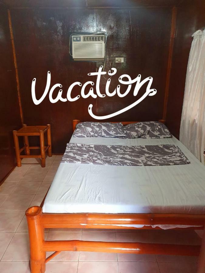 Pareja Tourist Inn Малапаскуа Айлънд Екстериор снимка
